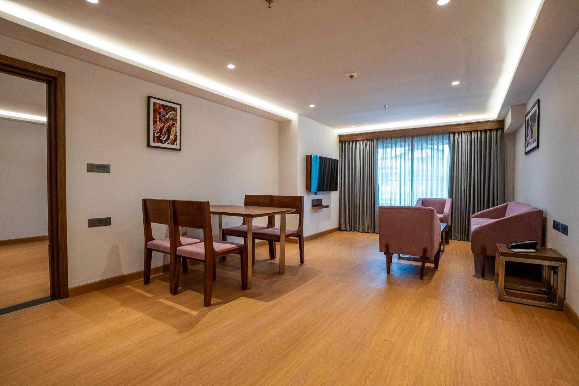 Lilac Hotel Гуруваюр Экстерьер фото